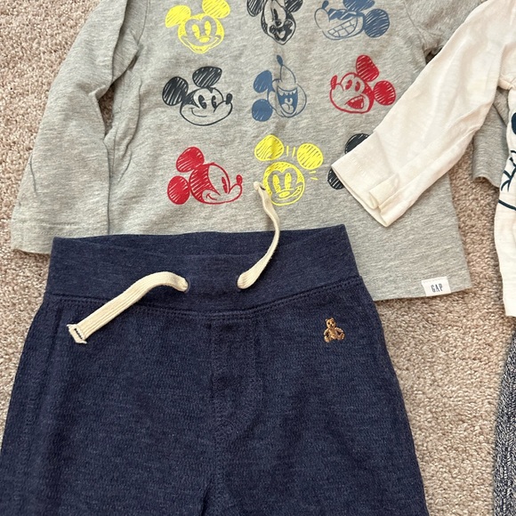 Baby boy GAP size 12-18 mths & 18-24 mths 2 sets - Picture 6 of 9